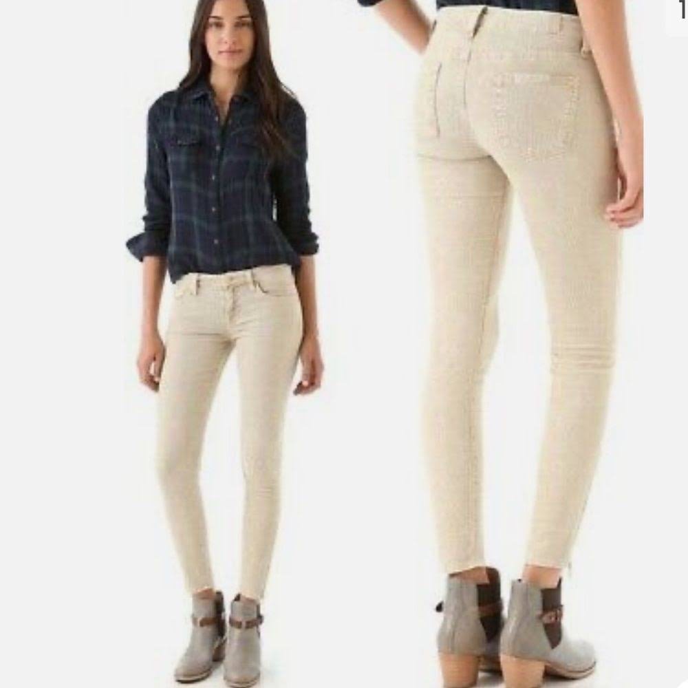 7 For All Mankind Skinny Zip Ankle Vanilla Stretch
Corduroy Jean 23